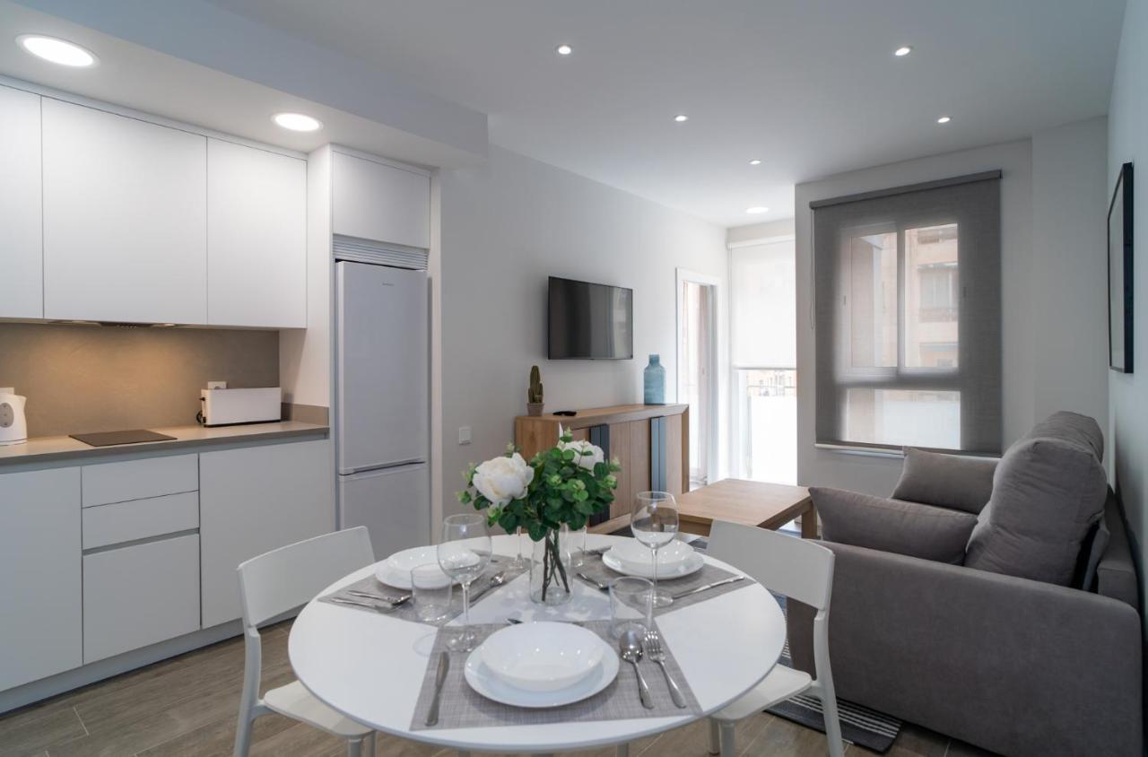 Aac Malaga - Apartamento Luminoso Y Nuevo, A 1,3Km Del Centro De Malaga Ngoại thất bức ảnh